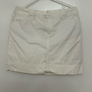 Women’s White Skirt
